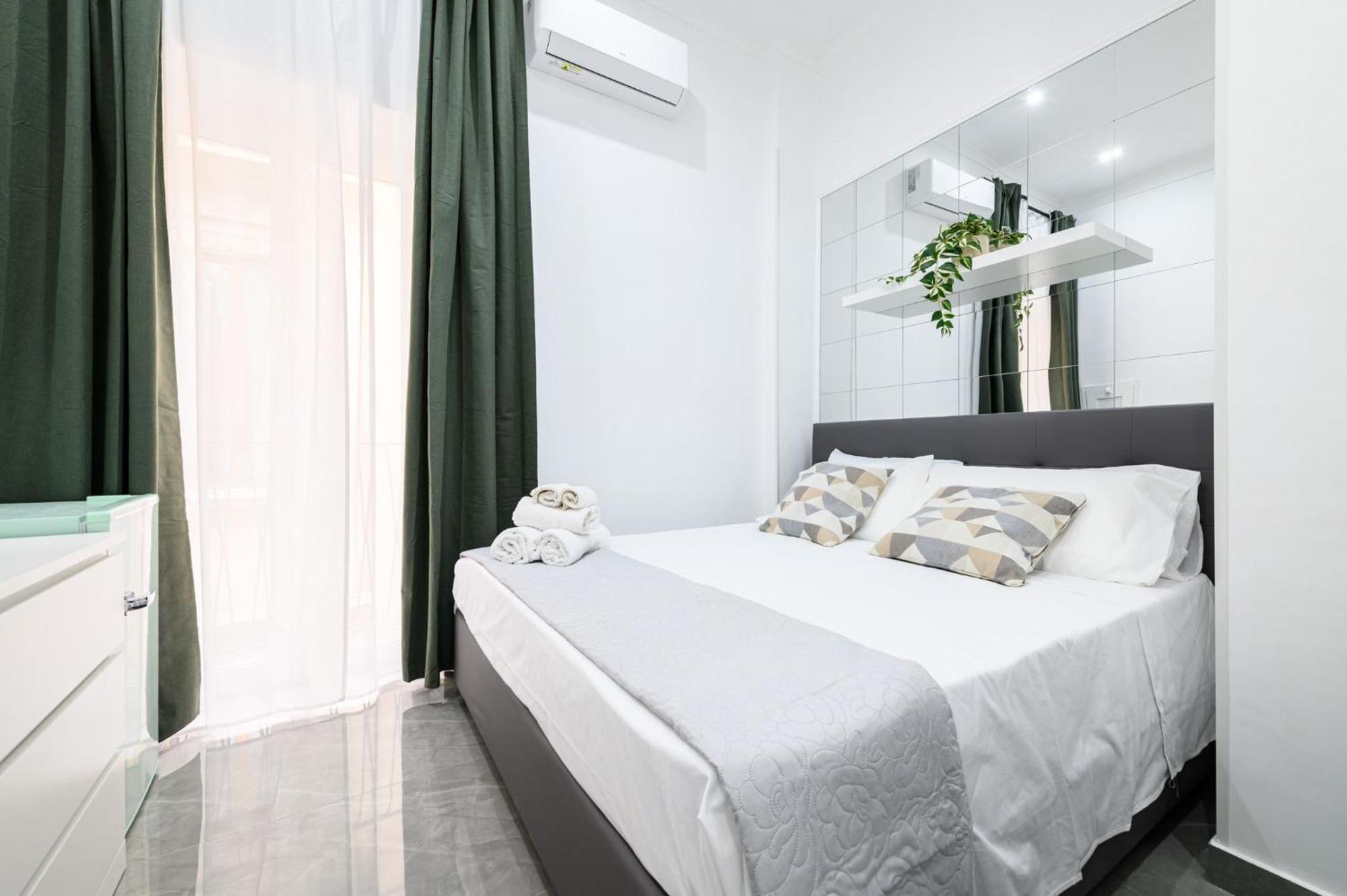 Giordano Suite Center Неаполь Экстерьер фото