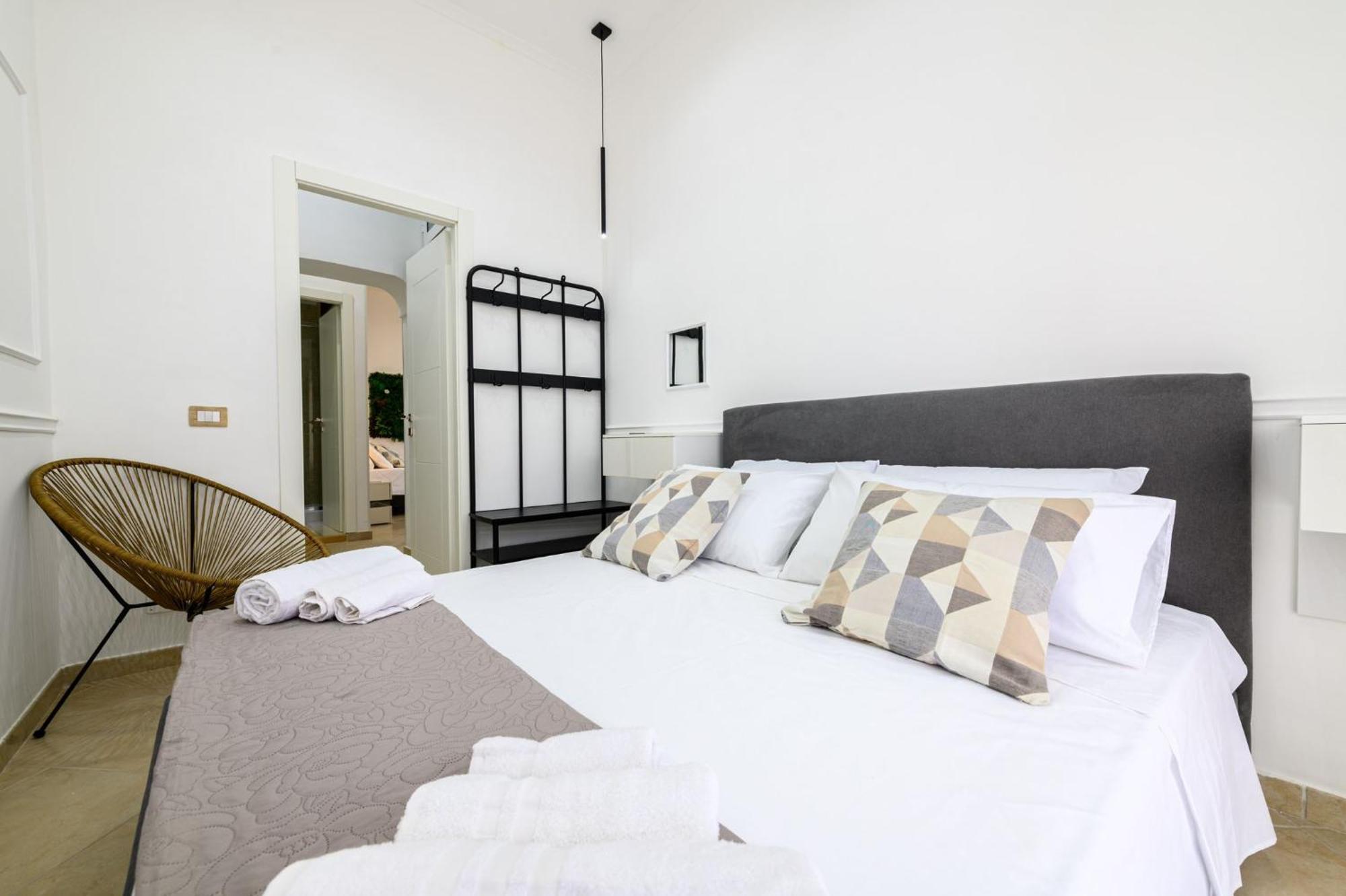 Giordano Suite Center Неаполь Экстерьер фото