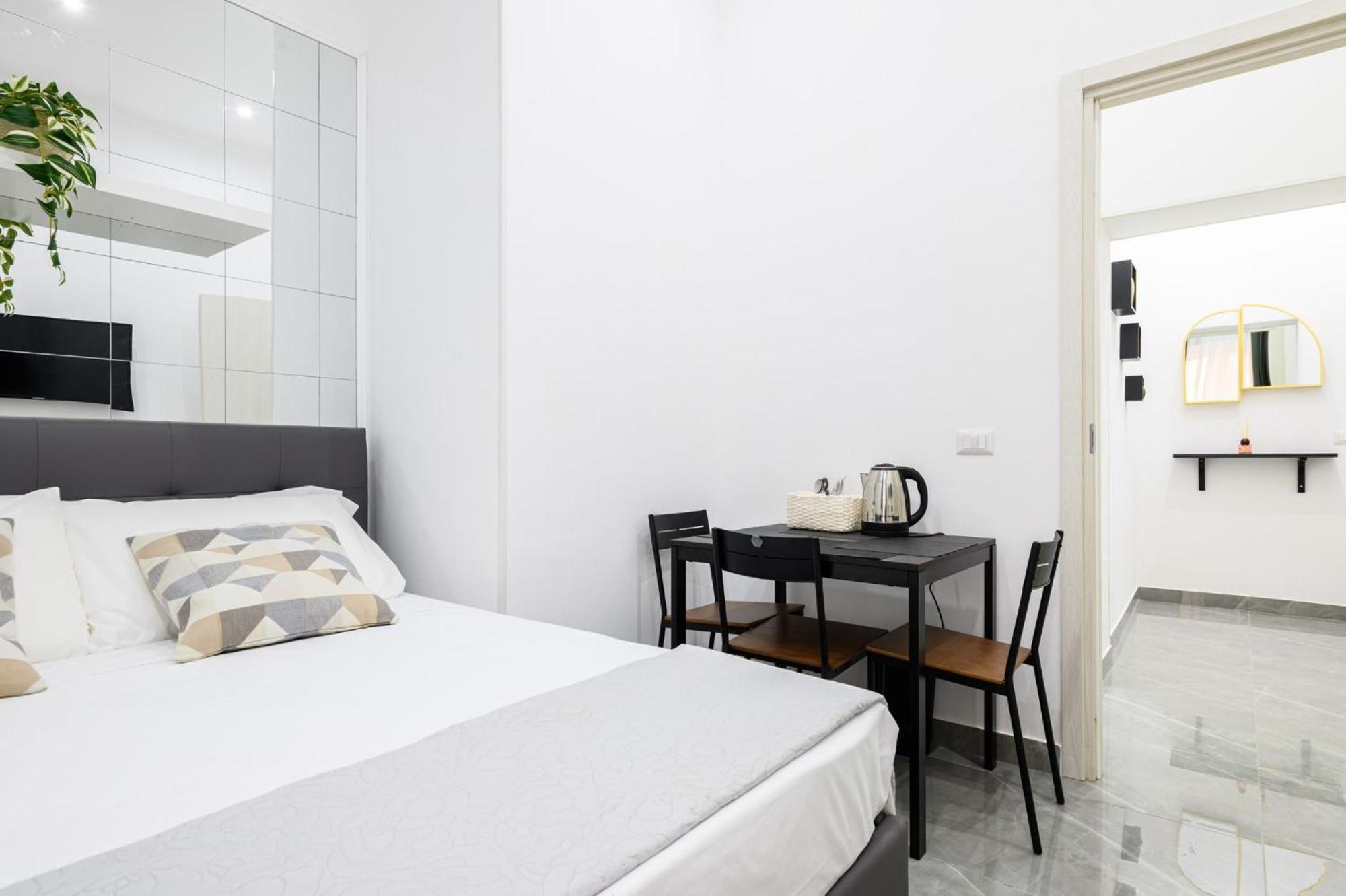 Giordano Suite Center Неаполь Экстерьер фото